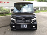 お客様に安全で快適なカーライフをお送りいただくために、中古車にも高いレベルの品質基準を設け、その基準に従って、全ての中古車について納車前整備を実施しています。