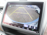 バックカメラが装備されており、後方の安全確認はもちろんのこと狭い場所での駐車や雨の日・夜間など視界の悪いコンディションでのストレスの軽減にもなります!