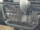 【オートエアコン】 設定温度は一定のまま、1年中、車内は快適空間♪快適温度♪