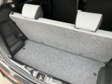 4人乗車でも十分な荷室☆