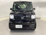 お客様に安全で快適なカーライフをお送りいただくために、中古車にも高いレベルの品質基準を設け、その基準に従って、全ての中古車について納車前整備を実施しています。