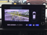 バックモニター付きで、車庫入れやバック時の後方確認をしっかりサポート。モニターに映し出される映像で死角も確認しやすく、狭い場所での駐車や後退時の操作をより安心して行えます。