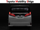 リヤのコンビネーションランプは後続車からも確認しやすいデザインです。