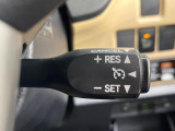 【クルーズコントロール】高速道路もラクラク走行。アクセルを離しても一定速度で走行ができ、長距離運転時の負担を軽減!加速・減速も簡単なスイッチ操作で調整できます。