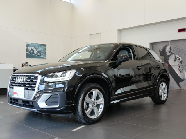 Q2 1.0 TFSI スポーツ