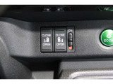 ◆◆両側電動スライドドア!!荷物で手が塞がる時など簡単にドアの開閉が出来ます!何より力いらずで開閉OK!女性やお年寄りにも優しい♪電動機能はOFFにもできますから元気なお子様の駆け出しも安心!