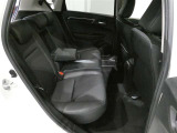 気になる汚れは「まるまるクリン」で解消! 当社の中古車はシートを外して隅々までキレイにクリーニングしてあります。