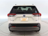 ロングラン保証付き。トヨタのお店で中古車をお買い上げいただいたお客様に安心で快適なカーライフをお約束する。1年間の保証です。