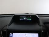 マルチファンクションディスプレイです。先進安全技術などの作動状況や燃費情報など、車両のさまざまな情報を表示できます。