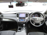 フロントガラスも広く視界が良くて運転しやすいです!!