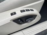 【運転席パワーシート】リクライニングからシートリフターまで、スイッチ一つで簡単にシートの微調整が可能!自分に最適なシートポジションにセットして、快適なドライブをお楽しみください。