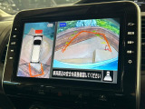 【アラウンドビューモニター】専用のカメラにより、上から見下ろしたような視点で360度クルマの周囲を確認することができます☆死角部分も確認しやすく、狭い場所での切り返しや駐車もスムーズに行えます。