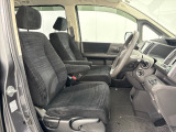 【禁煙表記について】タバコの臭いは感じられませんが、その他車内のニオイに関しては個人の主観となる為、実車確認の際に確認して頂いております。ご了承お願い致します。