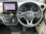 インパネ周りはこのように機能的にまとまっています。もちろんクリーニング済みで、室内もキレイです。