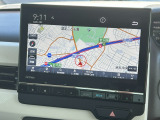 お出かけの際に安心のナビ付です☆バックカメラ機能で駐車もスムーズに行えます。