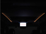 夜間に室内を照らしてくれるルームライトです♪♪