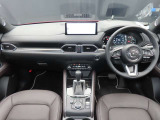 【禁煙車】禁煙車ですから、当然イヤな臭いもございません。単純にキレイなだけでなく、この使用感の少なさがデモUP車ならではですね。ぜひ現車でご確認ください。