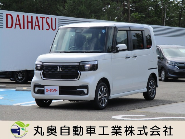 N-BOXカスタム  カスタム 660 4WD