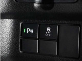 ◆パーキングセンサーシステム◆車庫入れの時などに近くに障害物がある場合、障害物までの距離を音で知らせてくれます。