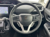 【純正革巻きステアリング】上質な革を使用することで、手にしっかり馴染みとても運転しやすいハンドルです♪