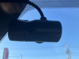 ドライブレコーダーは運転時はもちろんのこと、駐車場内でエンジンを切っている時でも当たった振動を元に電源が自動で入るので当て逃げ防止にもなります。