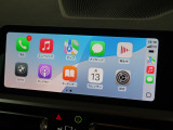 【アップルカープレイ】iPhoneがBMW車両とワイヤレスで接続されます。Apple CarPlayでは、オーディオストリーミングやメッセージングアプリがディスプレイに表示されます。