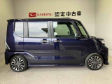 車両右側面からの写真になります。車をご覧になりたい時はお気軽に最寄りの店舗へご相談下さい。