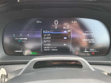 視認性の良いメ-タ-を採用しており、快適なドライブをサポ-トします♪