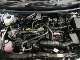 静粛性と力強さを両立した 1.5Lハイブリッドエンジン を搭載しています