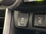 【横滑り防止機能】滑りを感知すると、自動的に車両の進行方向を保つ様に制御してくれます!
