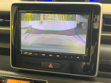 【バックカメラ】駐車時に後方がリアルタイム映像で確認できます。大型商業施設や立体駐車場での駐車時や、夜間のバック時に大活躍!運転スキルに関わらず、今や必須となった装備のひとつです!