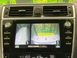 【サイド&バックカメラ】停車・駐車時に死角になりがちな運転席から見えづらいサイドとリアの障害物を確認できます!雨天時や夜間などは特に活躍してくれるアイテムです。