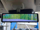 【デジタルインナーミラー】後席の大きな荷物や同乗者で後方が確認しづらい時でも安心!カメラが撮影した車両後方の映像をルームミラー内に表示。クリアな視界で状況の確認が可能です!