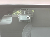 【ドライブレコーダー】ドライブレコーダー装備!走行中はもちろん、あおり運転や事故に遭遇した際、映像で記録し、万一のリスクに備えます。※記録用SDカードはお客様ご自身でご準備いただく必要があります。