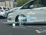 人気のヘッドアップディスプレイ!現在の車速、ナビゲーション・システムによるルート案内の矢印表示、チェック・コントロール、前車接近警告など、さまざまな情報をドライバーの視界内に直接表示いたします!