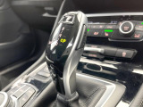 ●MTモード付きAT:通常は自動でおこなわれる変速(ギアチェンジ)をドライバーの操作によって意図的に変えられるシステムです。より一層普段のドライブをお楽しみいただけます!