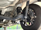 お車を安心してお乗りいただく為には、足回りの定期点検が欠かせません。サービスサポート(有償保証)では無料点検もご提供しており、安心のカーライフをお過ごしいただけるサポート体制が整っています。