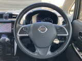 ステアリングスイッチ搭載!ハンドルひとつで手を離さなくても運転中視線をそらさなくても操作が出来て便利です
