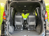 普段のお買い物や通勤、送迎等に十分な荷室スペースを確保しております。セカンドシートを倒すと、大きな荷物の積載も可能です♪