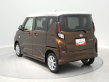 【都会的なフォルム】スーパーなどの限られた駐車スペースでも停めやすく日々の買い出しや送迎をラクに行える利便性が魅力です。生活にゆとりをもたらしてくれます。