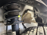 お車を安心してお乗りいただく為には、足回りの定期点検が欠かせません。サービスサポート(有償保証)では無料点検もご提供しており、安心のカーライフをお過ごしいただけるサポート体制が整っています。