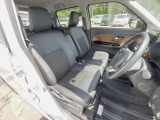 ドライバーによって運転しやすいポジションは異なり、あの車はどうなのか不安なこともありますよね。気になるお車は店頭で乗り込んでご確認いただけます♪