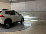 LEDヘッドランプです。十分な明るさを保ちつつも消費電力が少なく、バルブ寿命も長いのが特徴です。瞬時にMAXの光量を発揮するのもLEDならではです。