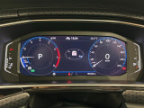 デジタル液晶メーター&rdquo;Digital Cockpit Pro&rdquo;です。画面の切り替えは、ハンドルのボタンで簡単に操作ができます。