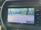 【バックカメラ】駐車時に後方がリアルタイム映像で確認できます。大型商業施設や立体駐車場での駐車時や、夜間のバック時に大活躍!運転スキルに関わらず、今や必須となった装備のひとつです!