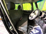 運転席シート廻りは使用感も少なく、良好な状態となっています。丁寧に使われていたことがよくわかりますね。