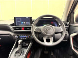 運転しやすいインパネ周りです。見やすいレイアウトで快適なドライブをサポートします☆☆