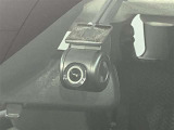 ドライブレコーダー付きなので、もしもの事故の際の記録はもちろん、旅行の際の思い出としてドライブの映像を楽しむことができます☆