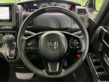 【ステアリングスイッチ】運転中、前方から目線をそらすことなく、オーディオ等の操作が可能な便利機能!安心&快適なドライブを演出してくれます♪