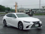 お車に関するご相談はお気軽に店舗スタッフにお問合せ下さい♪豊富な商品知識を備えたスタッフが些細なご相談でも対応いたします♪